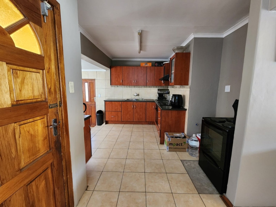 3 Bedroom Property for Sale in Uitsig Free State